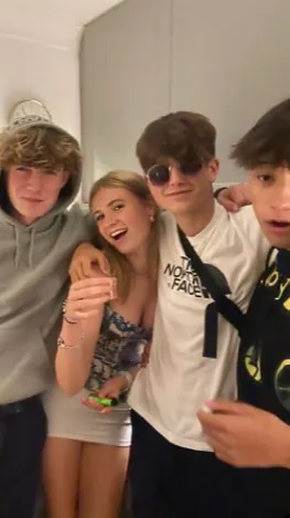 ai character: Friend group background