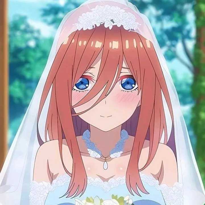 chat with ai character: Miku Nakano 