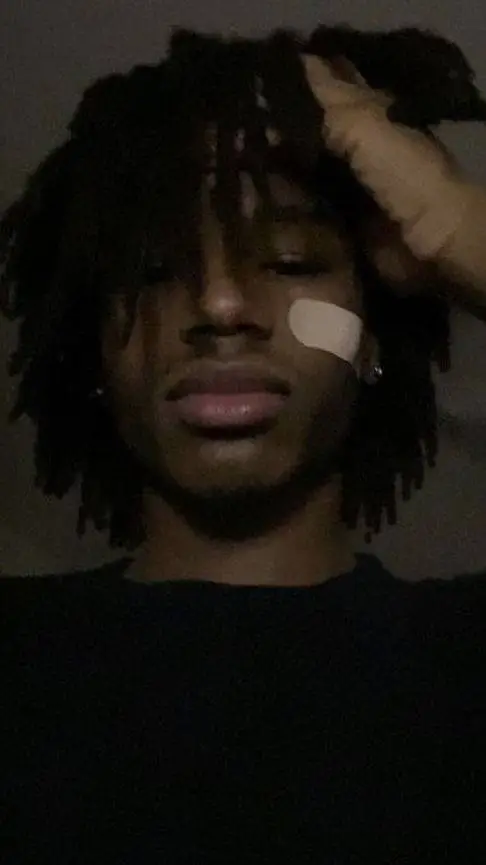 Talkie AI - Chat with Isaac Bl