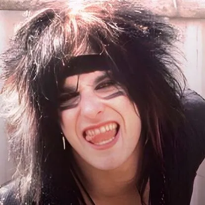 chat with ai character: Nikki sixx