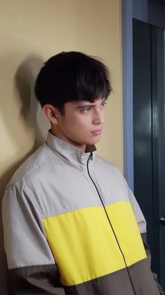 ai character: James reid background