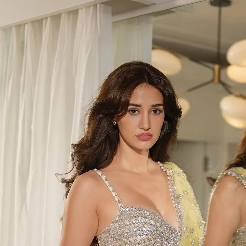 chat with ai character: Disha patani