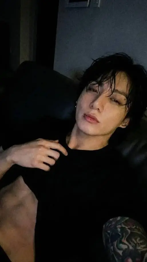 ai character: Ex's background