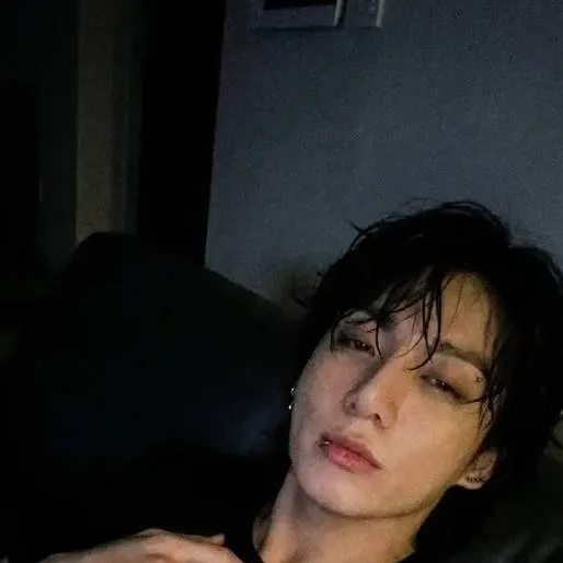 chat with ai character: Ex's