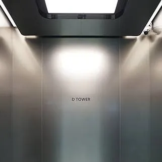 chat with ai character: elevator...