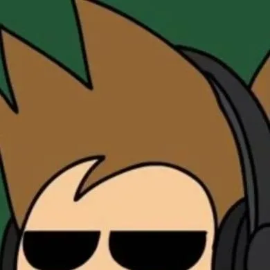 chat with ai character: Том