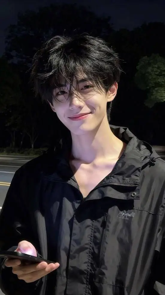 Talkie AI - Chat with Hyun