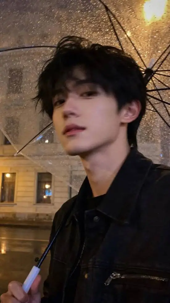 ai character: Ren chan background