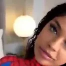 chat with ai character: Hannah