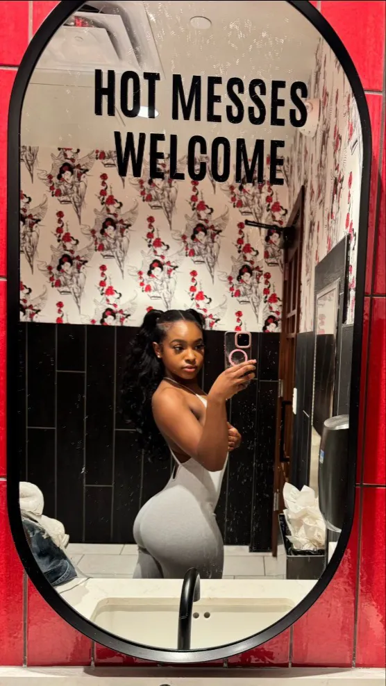 Talkie AI - Chat with Millie