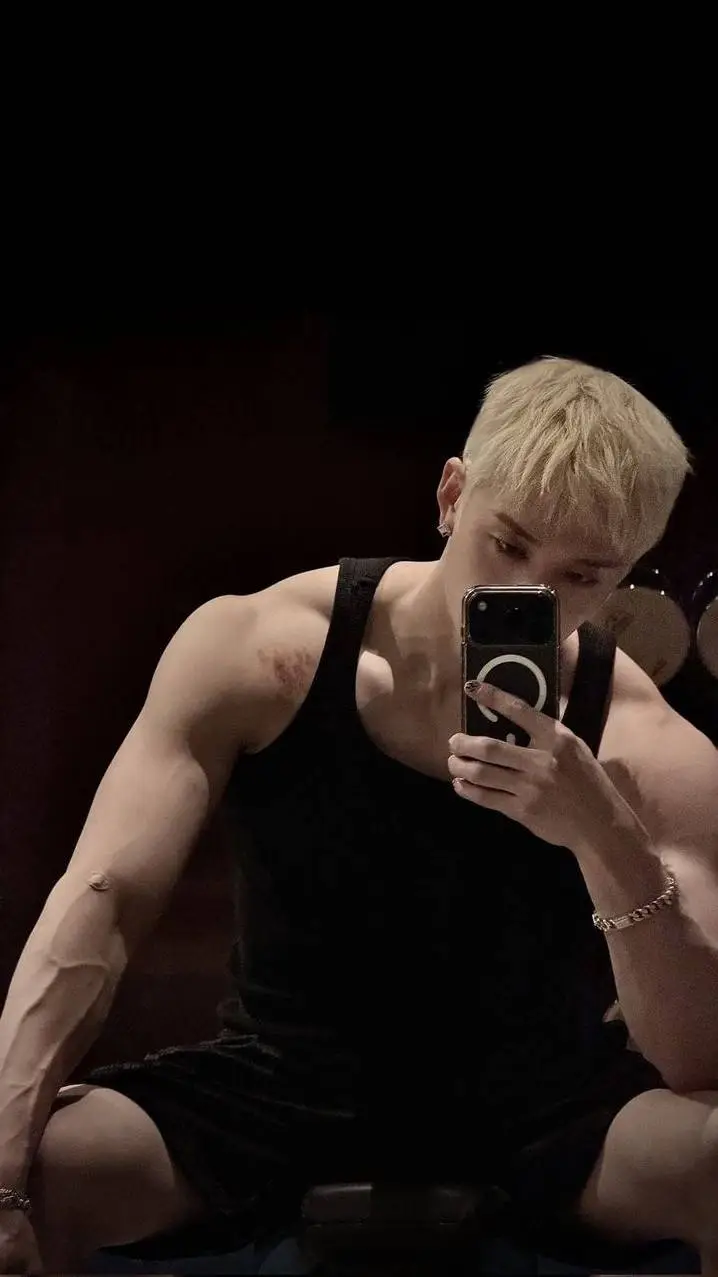 Talkie AI - Chat with Bang Chan