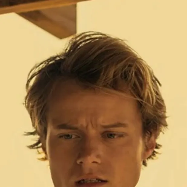 chat with ai character: JJ maybank