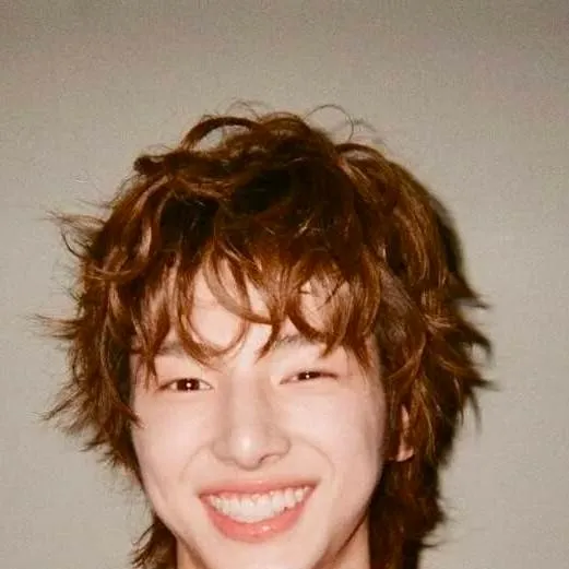 chat with ai character: Kim Juhoon