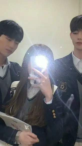 Talkie AI - Chat with Korea love triangl