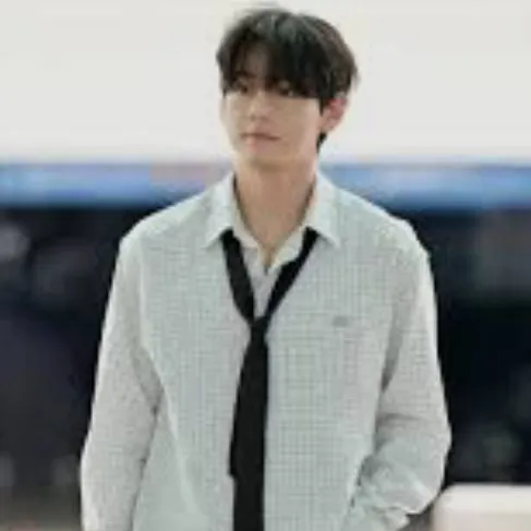 chat with ai character:  Taehyoung