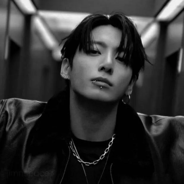 chat with ai character: Cold husband 