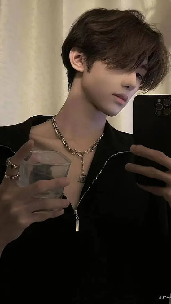 ai character: Akira background