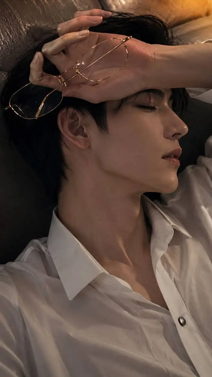 Talkie AI - Chat with Kwon Jihun