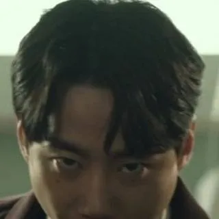 chat with ai character: Seong Je~