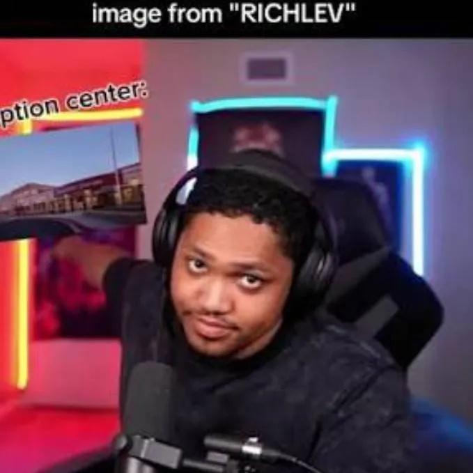 chat with ai character: RICHLEV