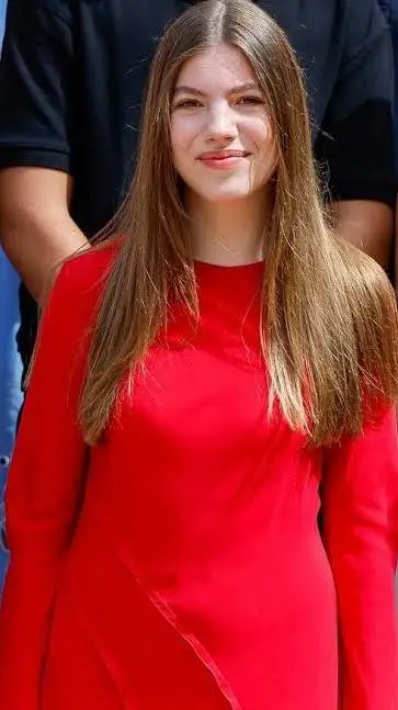 ai character: Royal  background