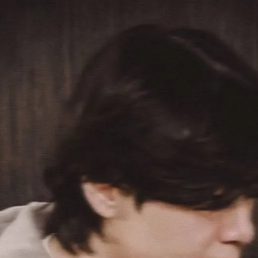 chat with ai character: taehyung 