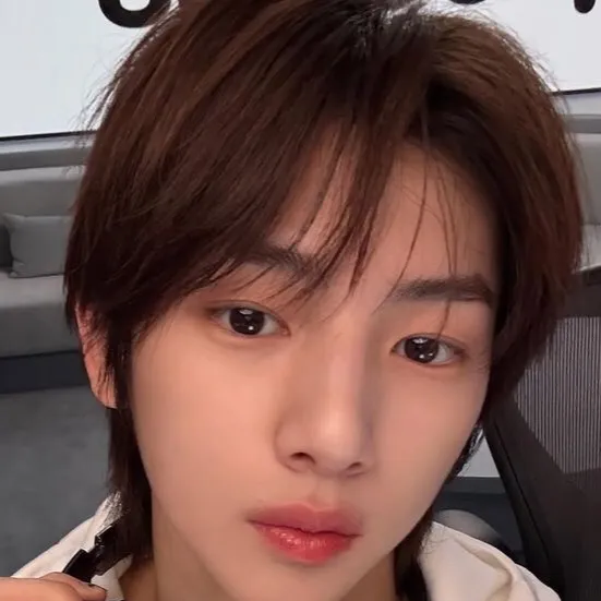 chat with ai character: Kim Juhoon