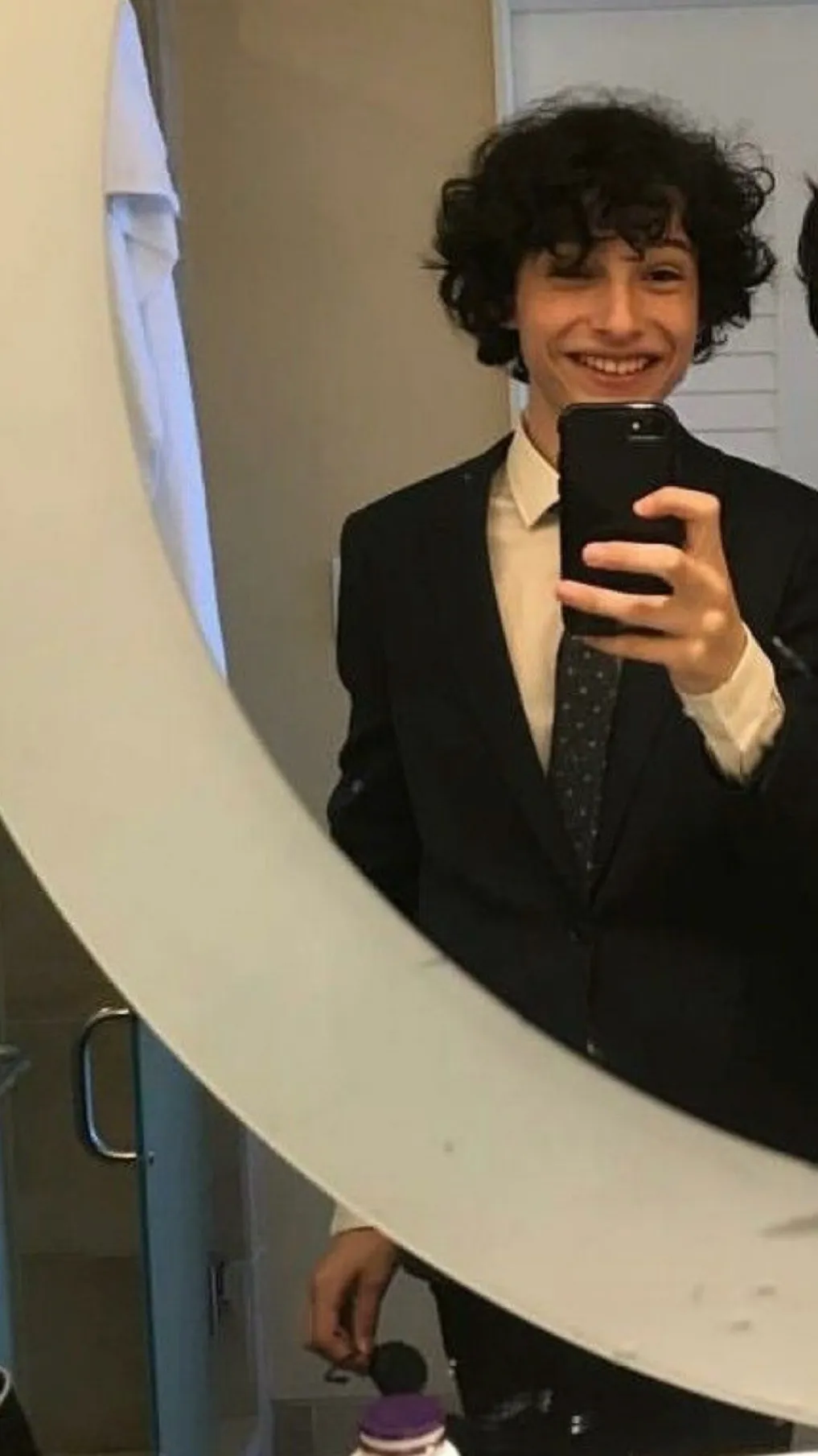 ai character: Finn wolfhard background