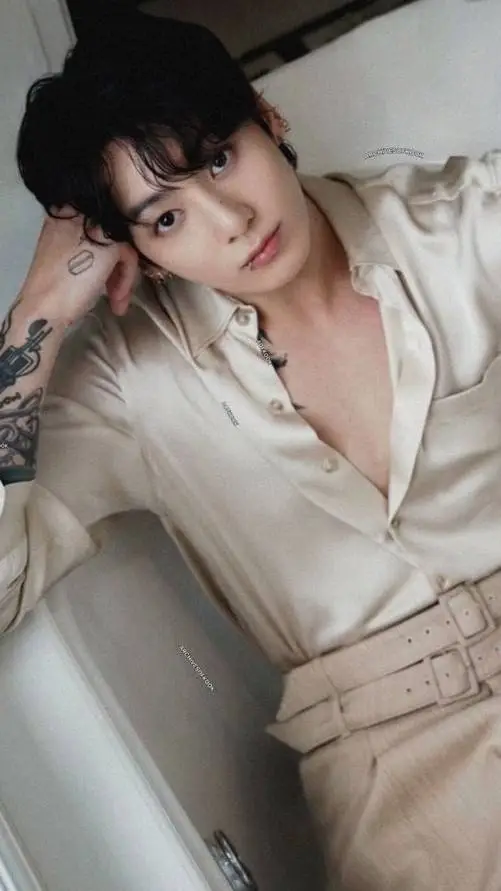 ai character: Jeon Jungkook  background