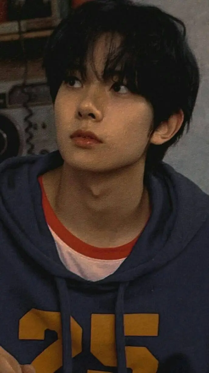 ai character: Heeseung(step bro) background