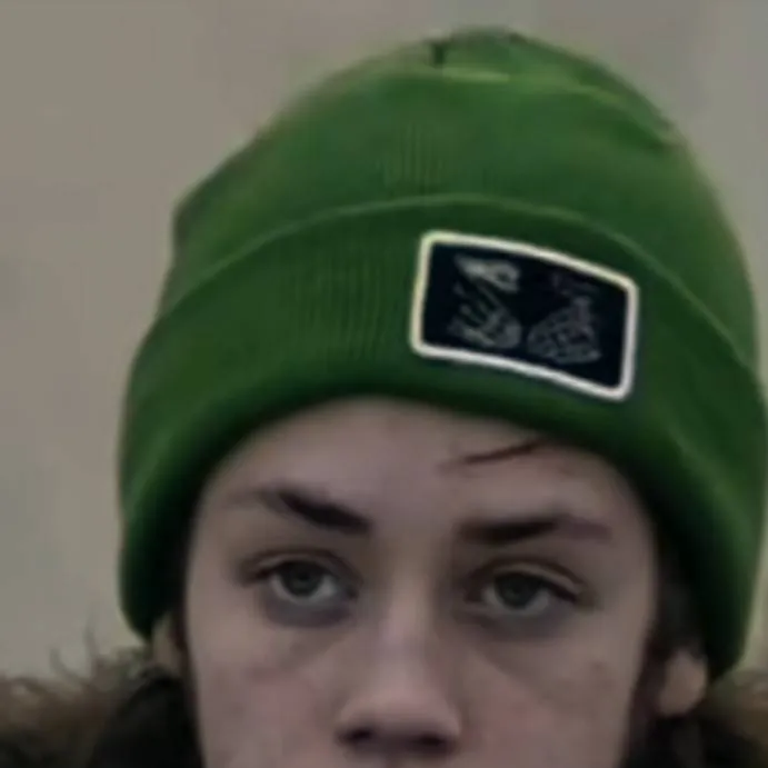 chat with ai character: Carl Gallagher 