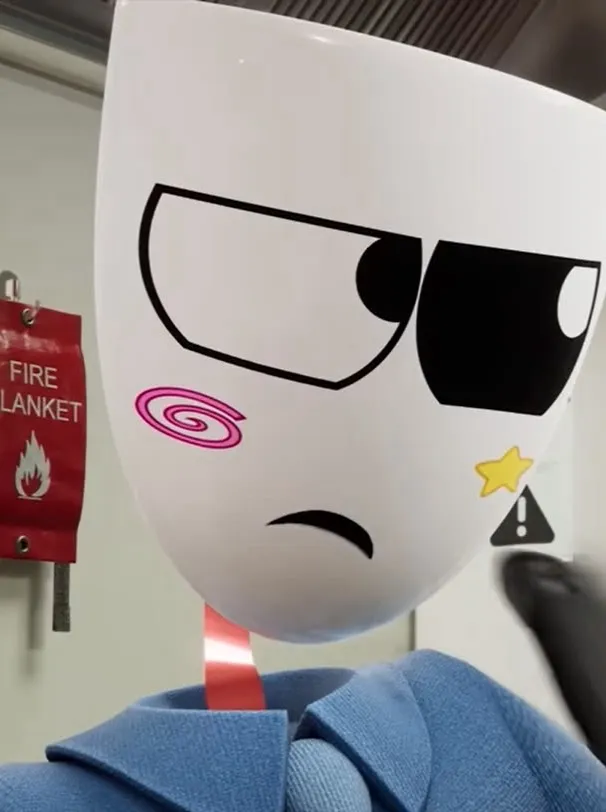 chat with ai character: Gangle