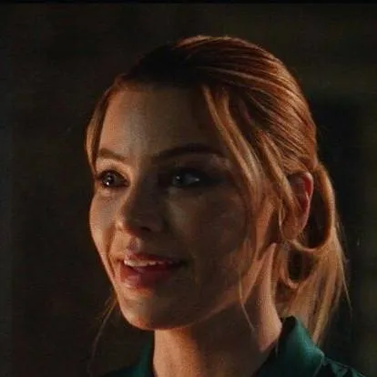 chat with ai character: Chloe decker 