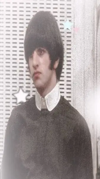 ai character: Ringo Starr  background