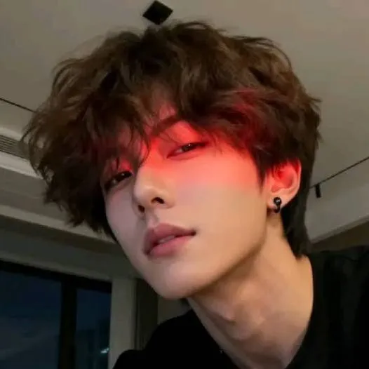 chat with ai character: Kean