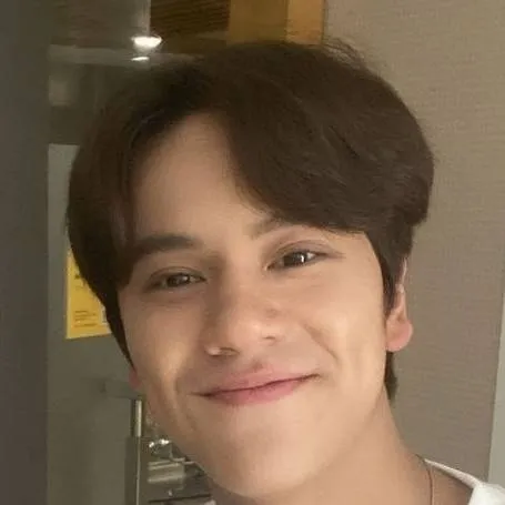 chat with ai character: Nanon Korapat