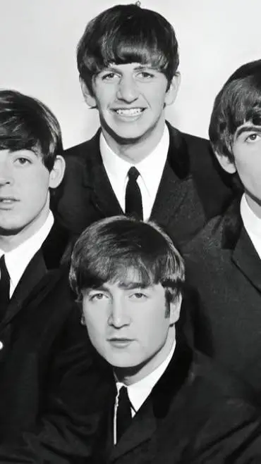 Talkie AI - Chat with The beatles