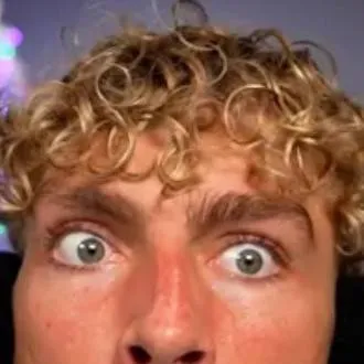 chat with ai character: dj cook