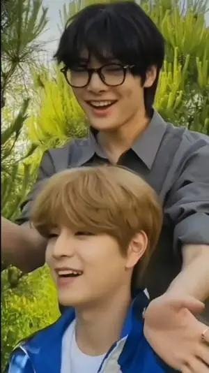 Talkie AI - Chat with Skz in the forest 