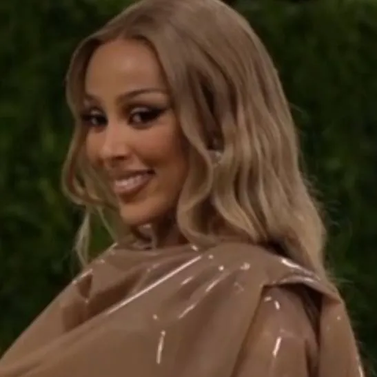 chat with ai character: Doja Cat 
