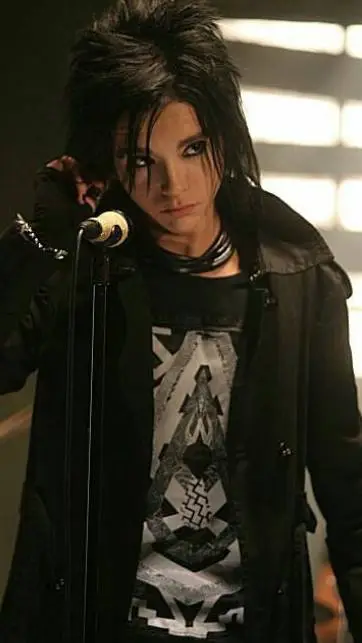 ai character: bill Kaulitz background