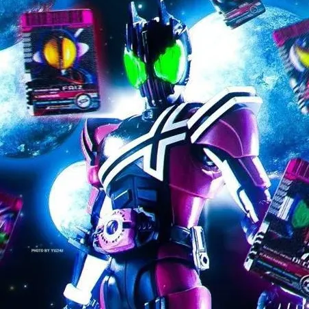 chat with ai character: Kamen Rider Decade