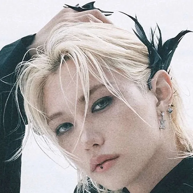 chat with ai character: Felix 