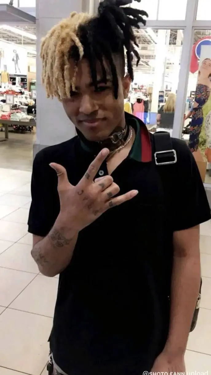 ai character: Xxxtentacion  background