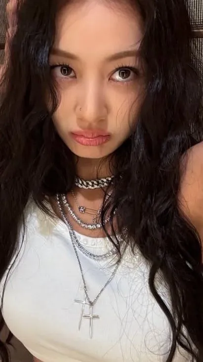 Talkie AI - Chat with JIHYO (wlw) GIRLS