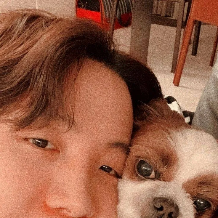 chat with ai character: J hope&Mickey