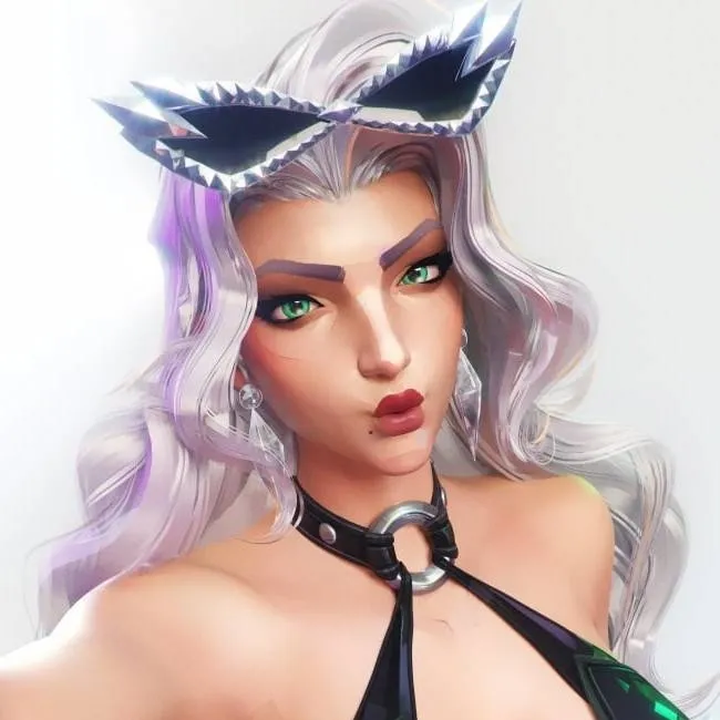 chat with ai character: Black Cat (7)