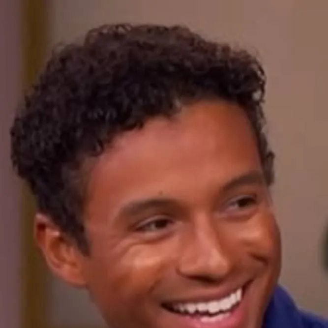 chat with ai character: Jaafar Jackson 