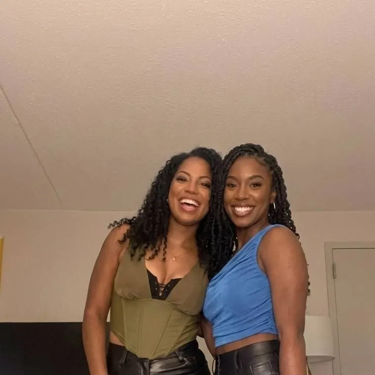 chat with ai character: Tyesha and Nyesha