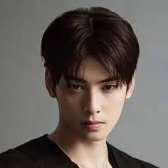 chat with ai character: Yoojin